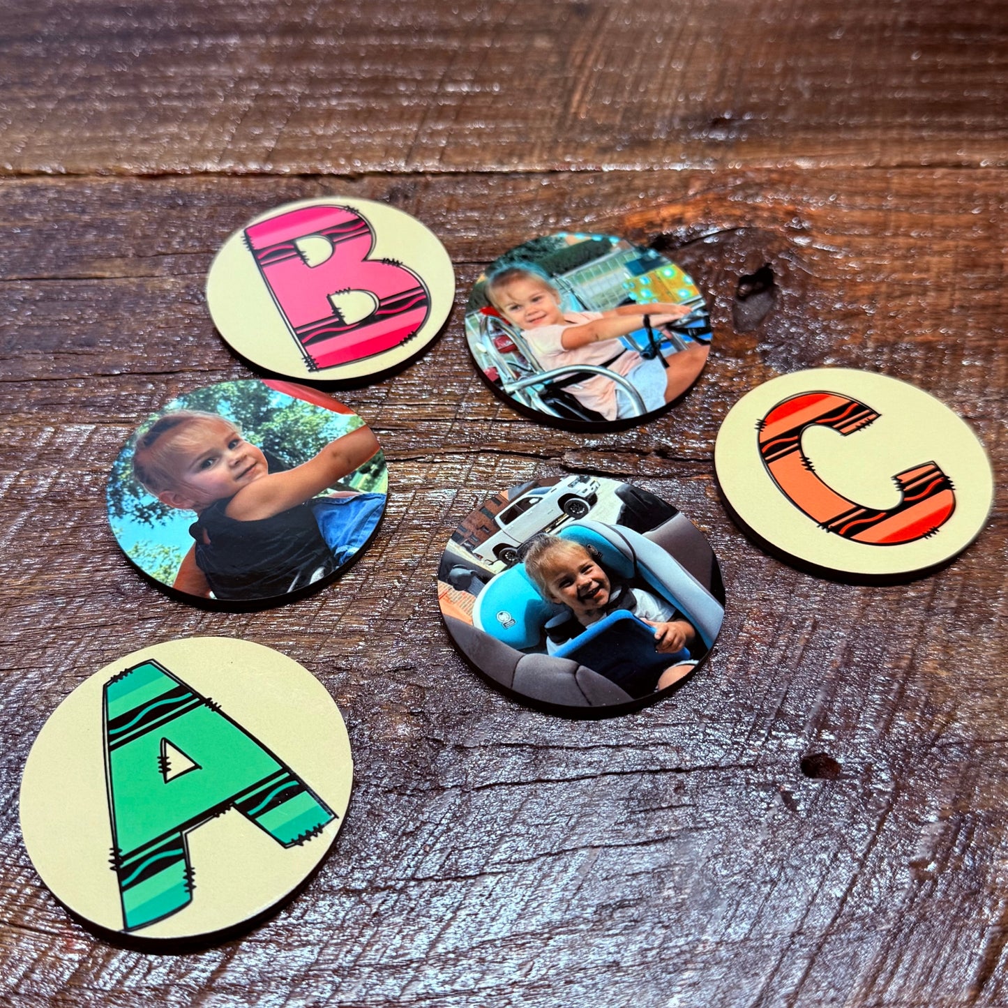 Custom Circle Photo Magnet – Personalized Keepsake Gift, Anniversary & Wedding Favor