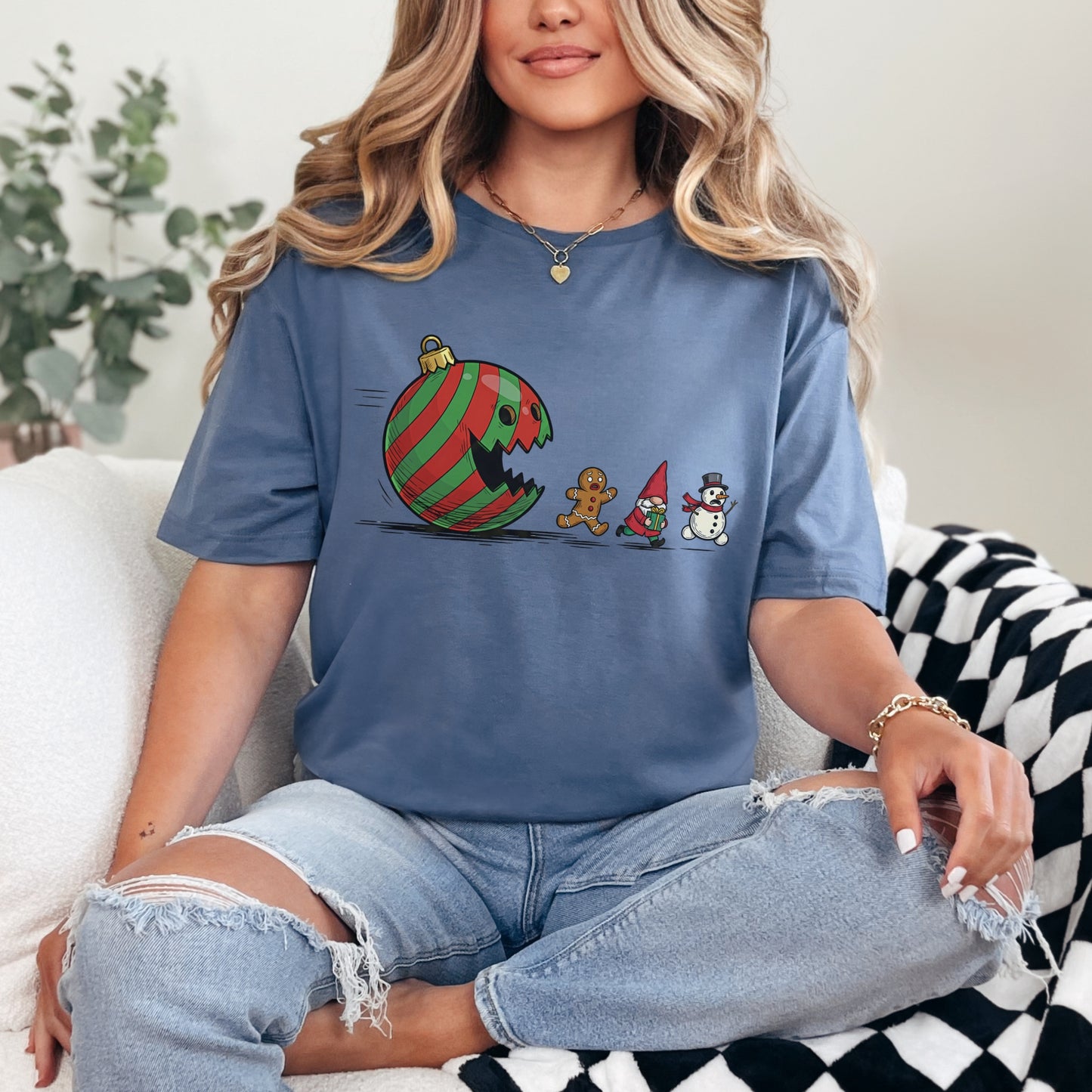 Run, Run, It’s Christmas! Tee